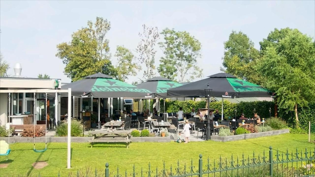 Villa 'T Zeeuwse Achteruusje Sint Annaland Exterior foto